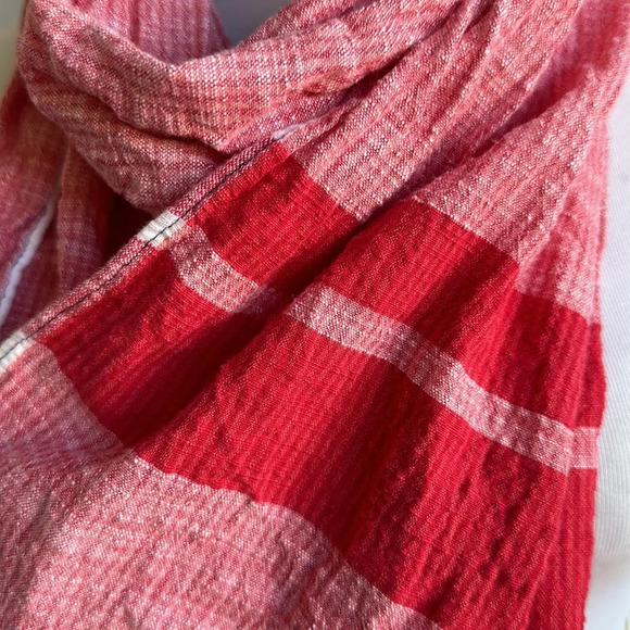 Warehouse Pro Edge Gym red and white scarf - Picture 3 of 4